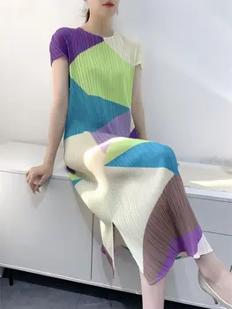 Цельный пуловер с принтом в виде цветных блоков, платье-конфетка с короткими рукавами, большой эластичный плиссированный пуловер