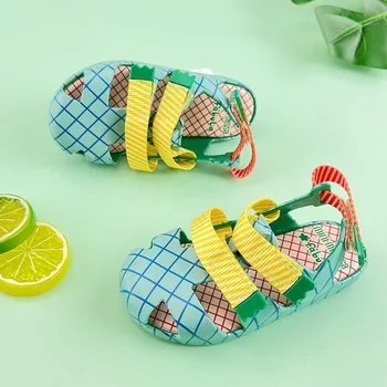 2023 Детские сандалии Сабо для девочек Роскошная дизайнерская летняя обувь Тапочки на платформе EVA Розовофиолетовые Модные сандалии для девочек